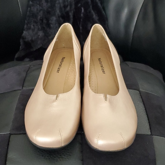 naturalizer gold flats